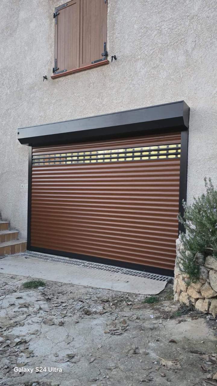 Artisan menuisier, Les Arcs