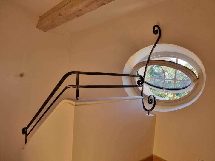 Rampe d'escalier décorative en fer forgé sur mesure, Les Arcs