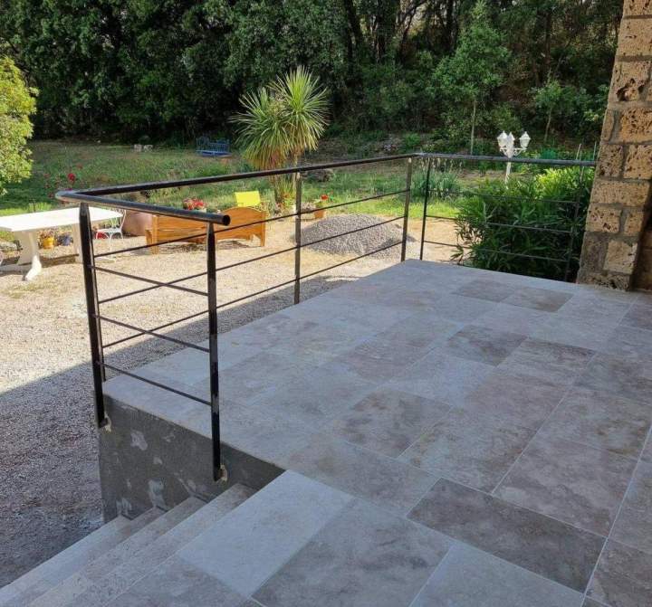 Garde-corps extérieur en fer, Les Arcs